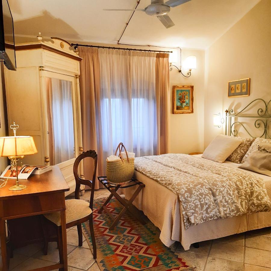 Boutique Hotel Fox'S Inn San Giustino Valdarno Luaran gambar